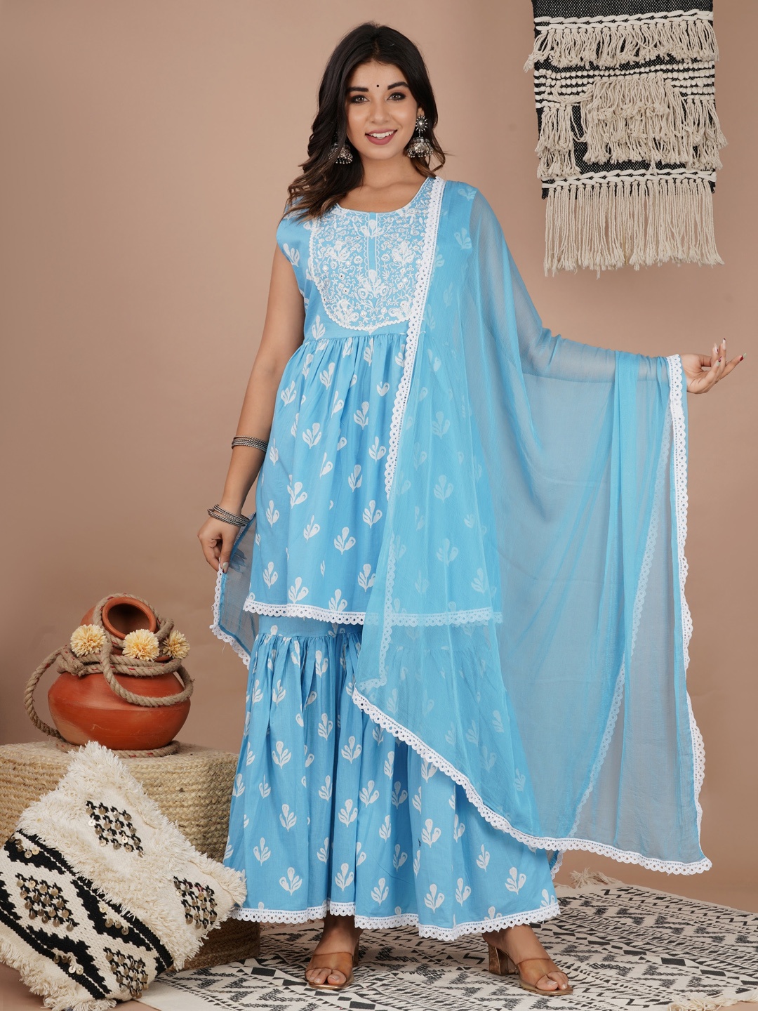 

JAIPUR PRIME Women Blue Ethnic Motifs Embroidered Pure Cotton Kurta with Palazzos &