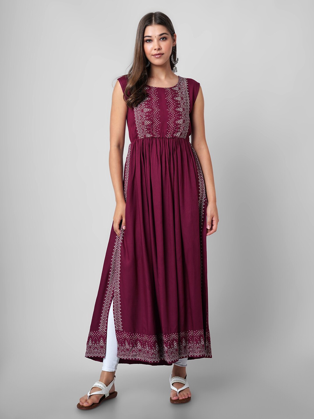 

DAEVISH Women Maroon Floral Printed Floral Kurta
