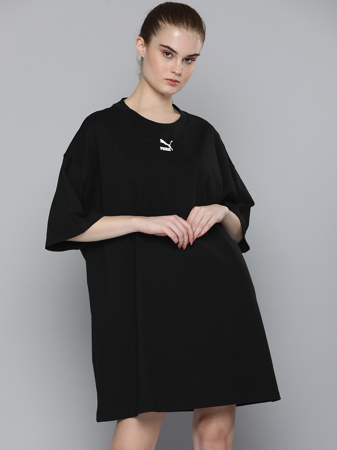 

Puma Black Solid Round Neck Extended Sleeves Classics Relaxed Fit T-Shirt Dress