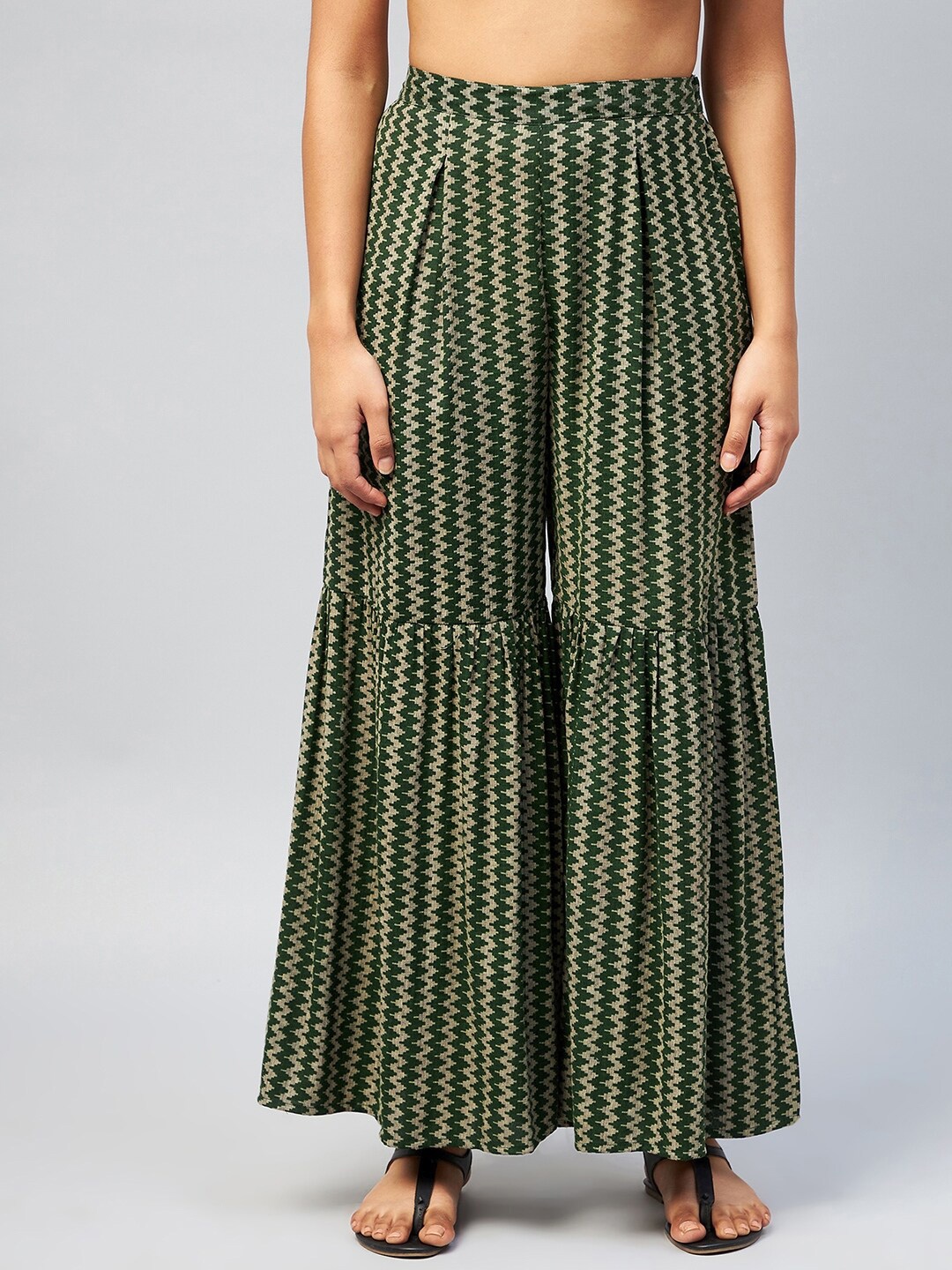 

InWeave Women Green Zig Zag Print Sharara