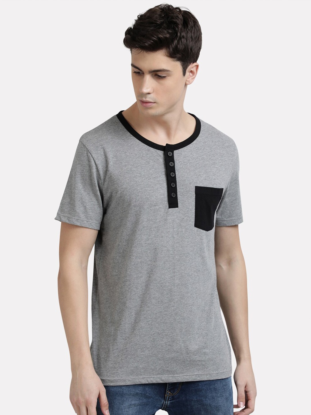 

UrGear Men Grey & chambray Henley Neck T-shirt