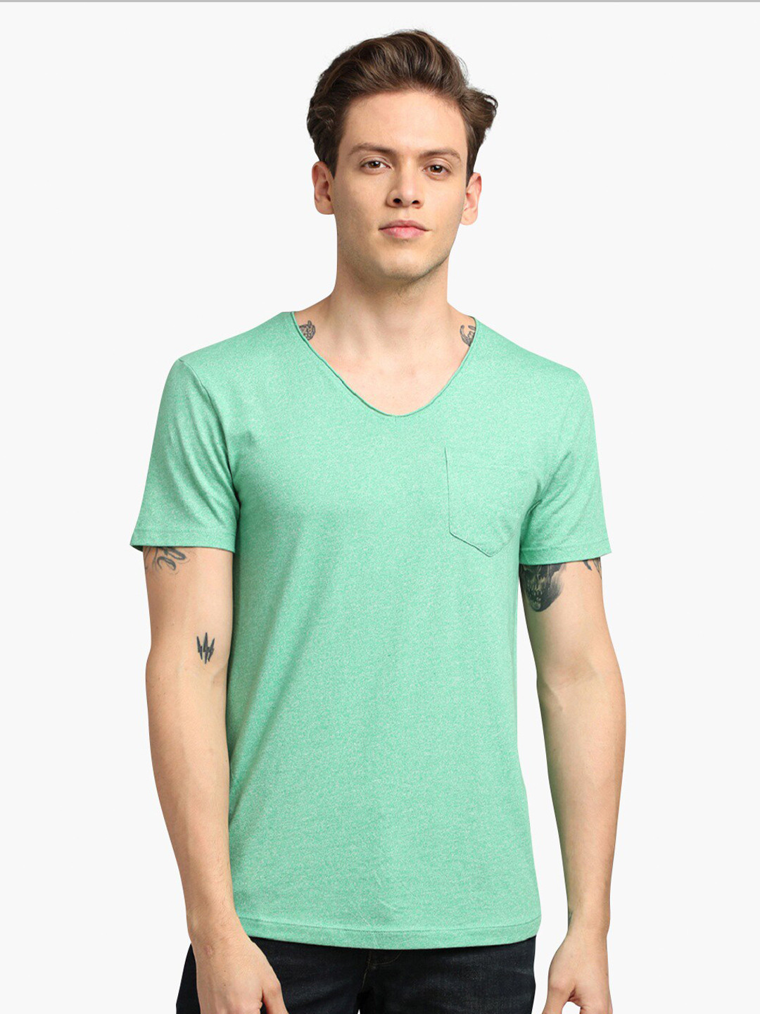 

UrGear Men Lime Green Solid V-Neck Casual T-shirt
