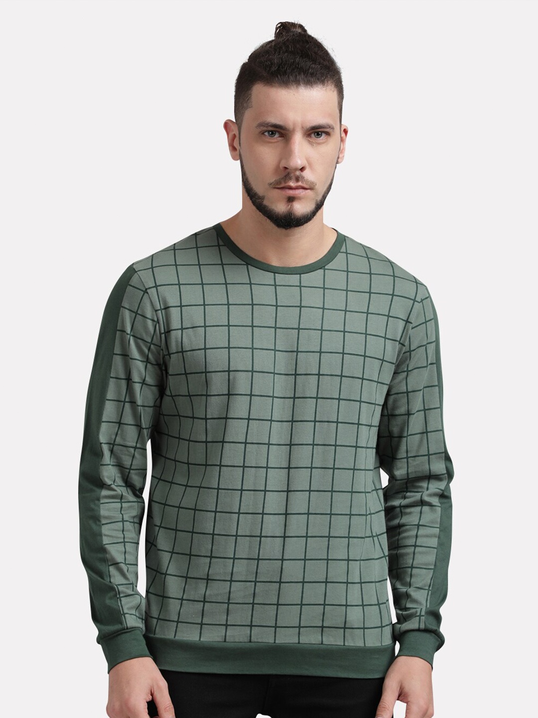 

UrGear Men Green & silver Checked Henley Neck Monochrome T-shirt