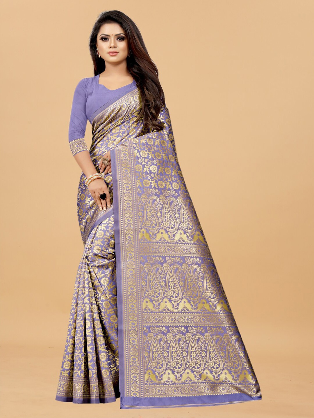 

Hinayat Fashion Lavender & Gold-Toned Woven Design Zari Silk Blend Banarasi Saree