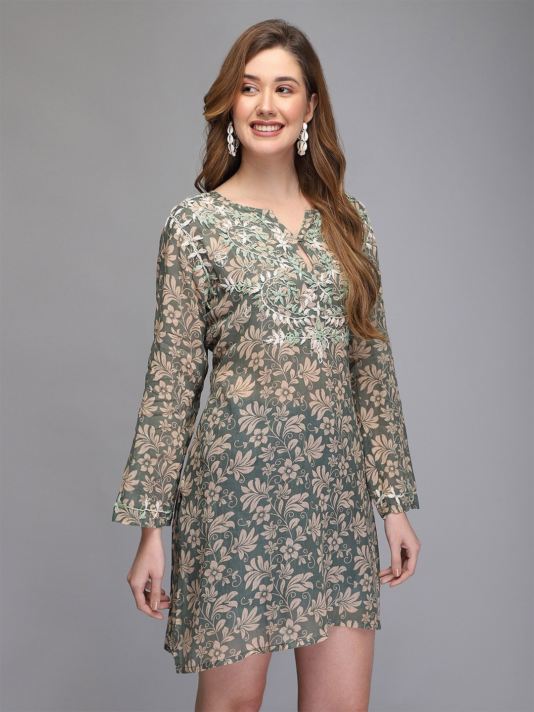 

Aditi Wasan Green & White Embroidered Cotton Tunic