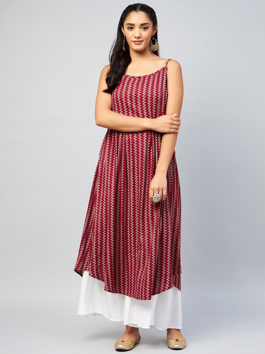 

InWeave Women Maroon Striped Kurta