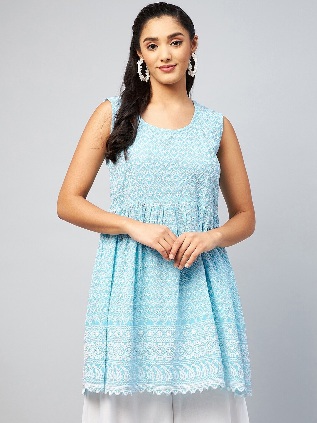 

InWeave Women Blue & White Floral Printed Chikankari Kurta