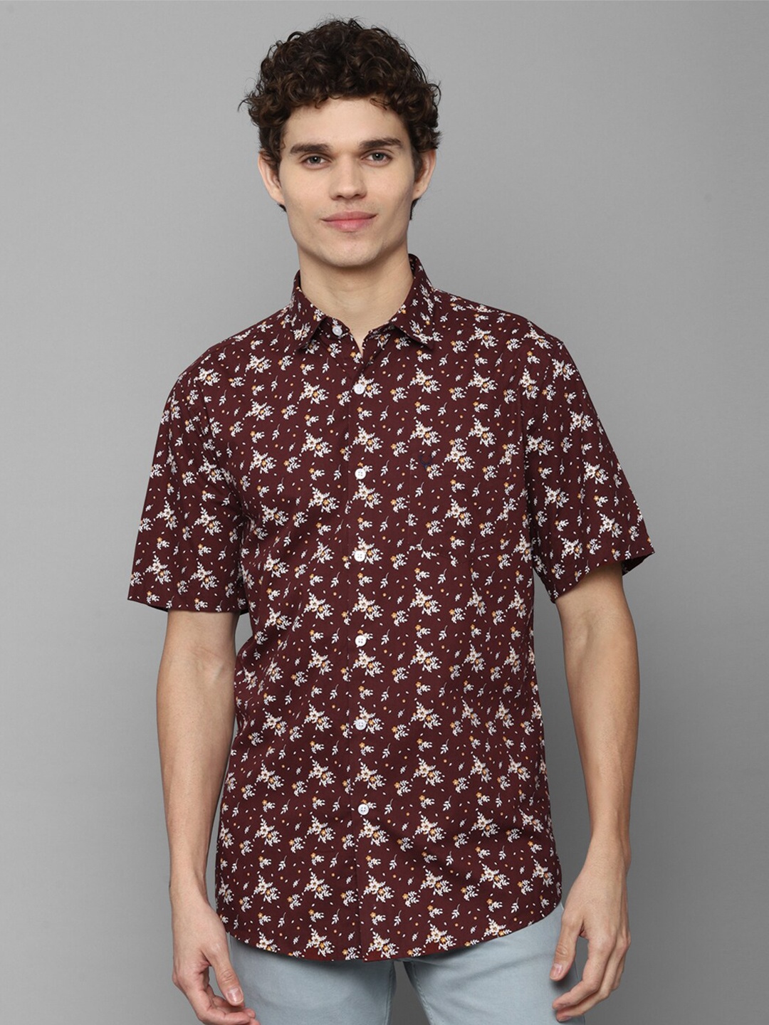 

Allen Solly Men Maroon Slim Fit Floral Printed Pure Cotton Casual Shirt