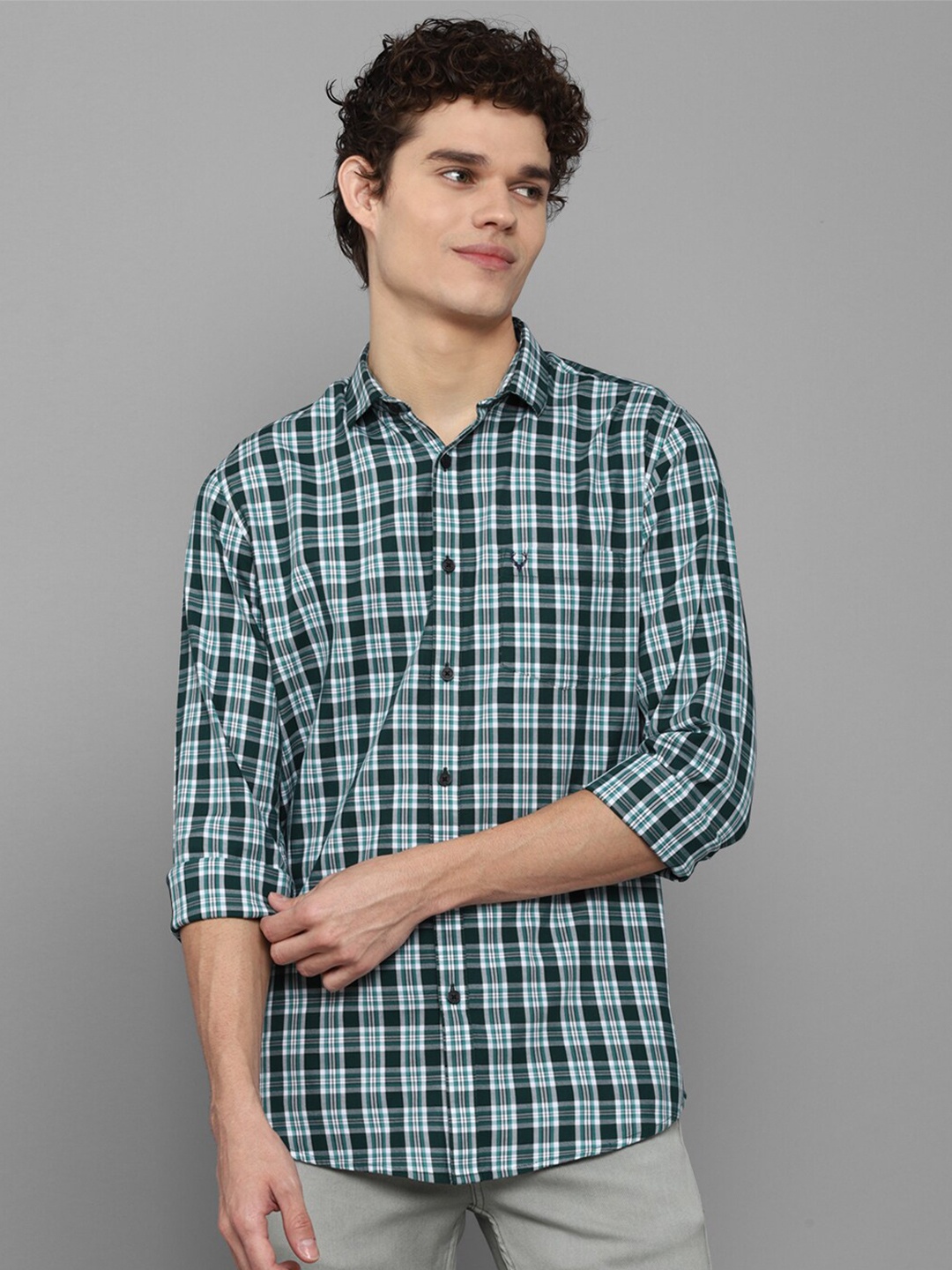 

Allen Solly Men Green & White Slim Fit Tartan Checked Pure Cotton Casual Shirt