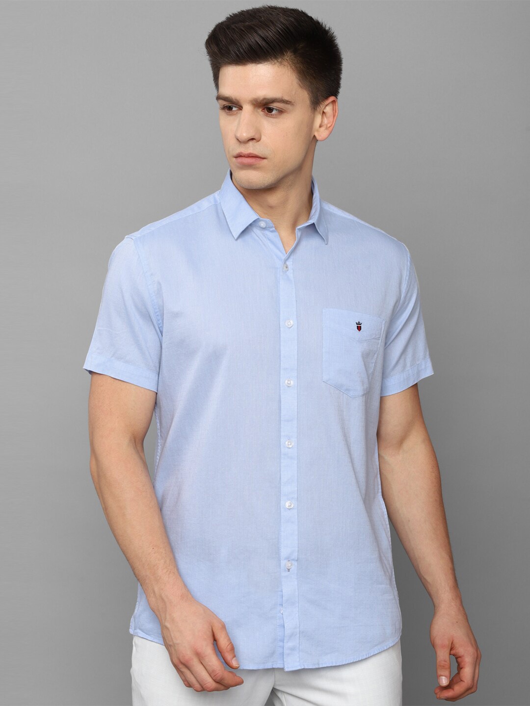 

Louis Philippe Sport Men Blue Slim Fit Casual Shirt