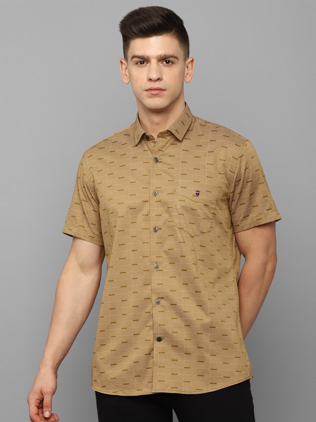 

Louis Philippe Sport Men Brown Slim Fit Printed Cotton Casual Shirt
