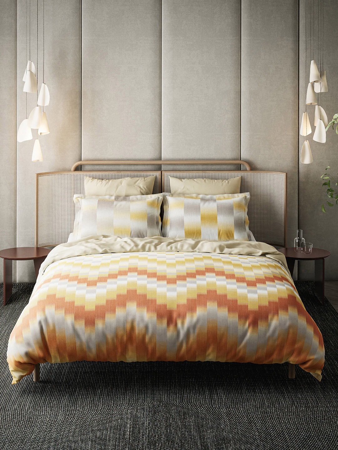 

DDecor Yellow & Orange Geometric 136 TC King Bedsheet with 2 Pillow Covers