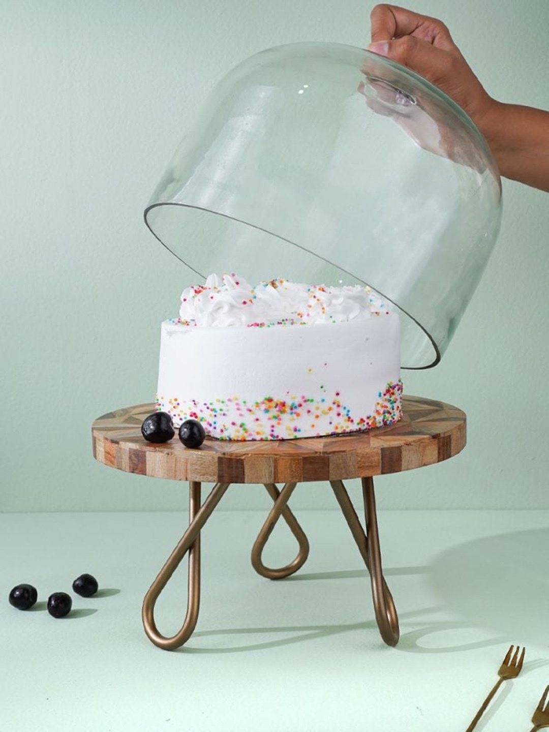 

CASA DECOR Brown & Beige Geometrical Forest Cake Stand
