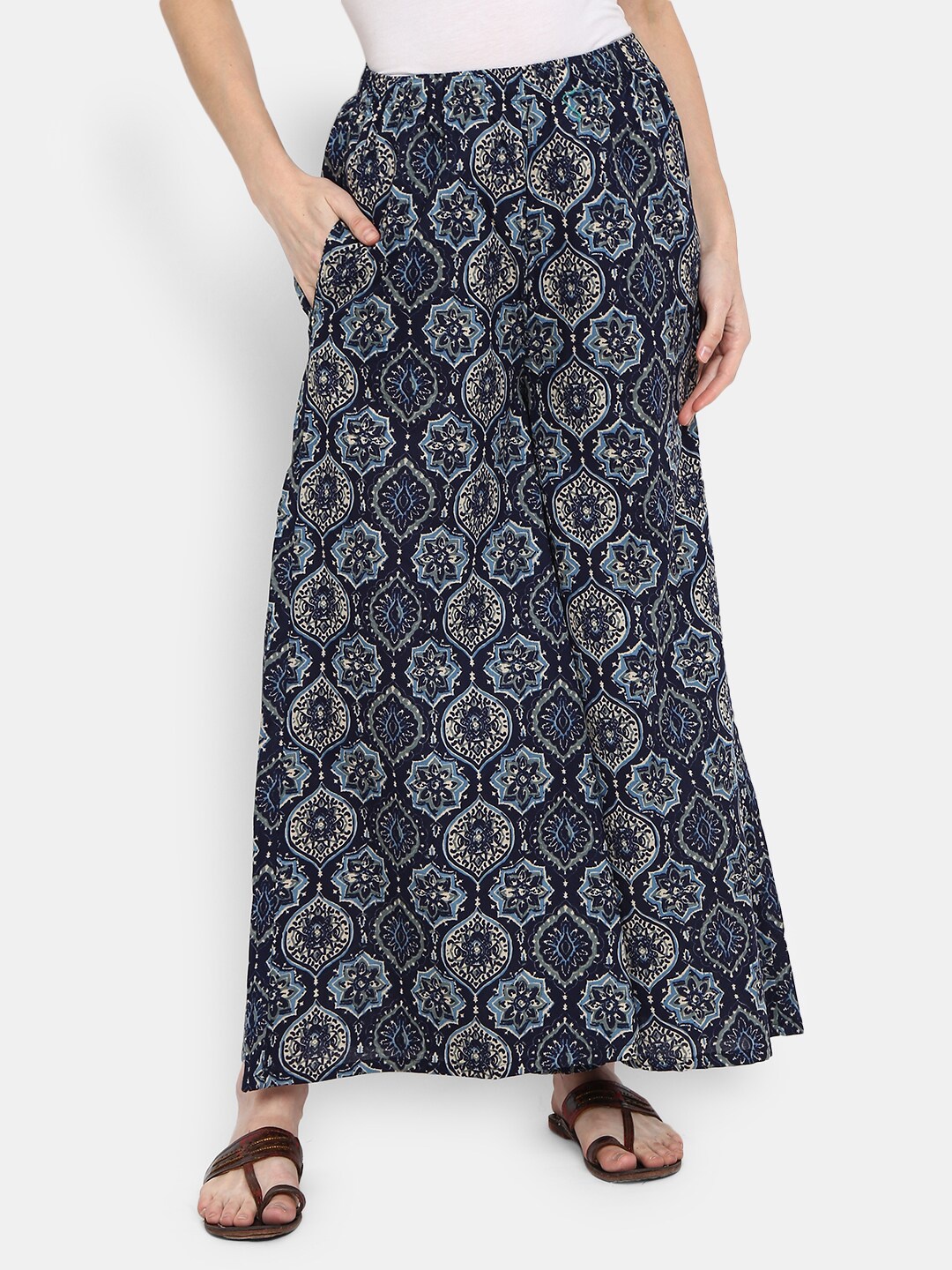 

V-Mart Women Navy Blue & White Floral Printed Flared Ethnic Palazzos
