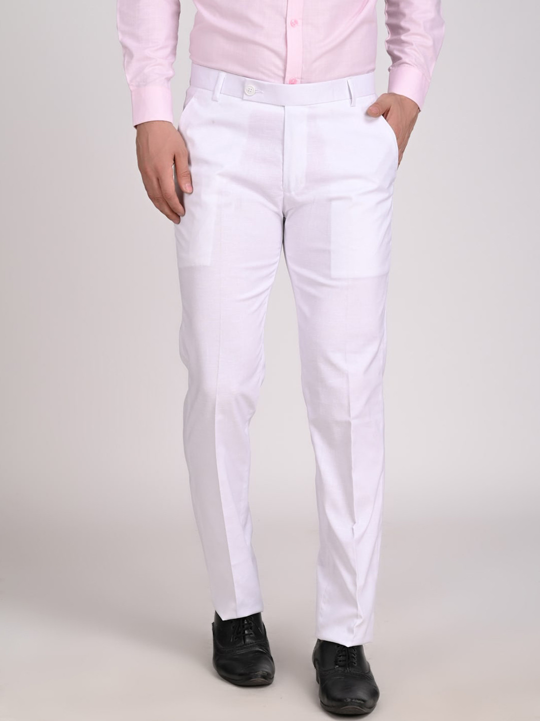 

TAHVO Men White Solid Linen Comfort Trousers