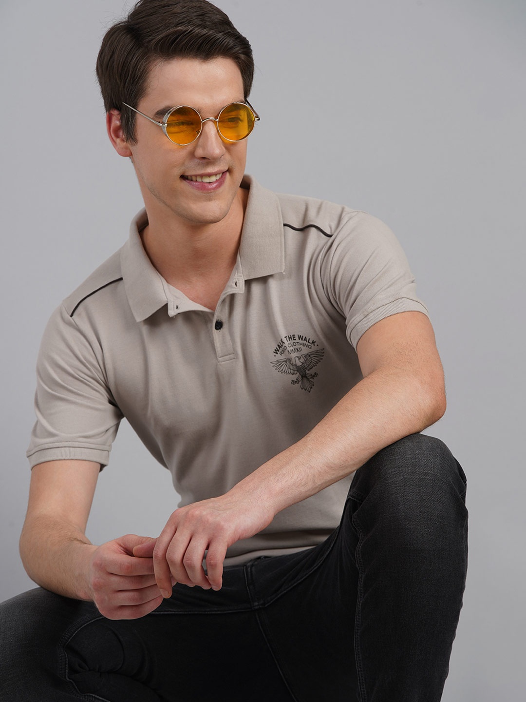 

Rigo Men Grey Polo Collar Slim Fit T-shirt