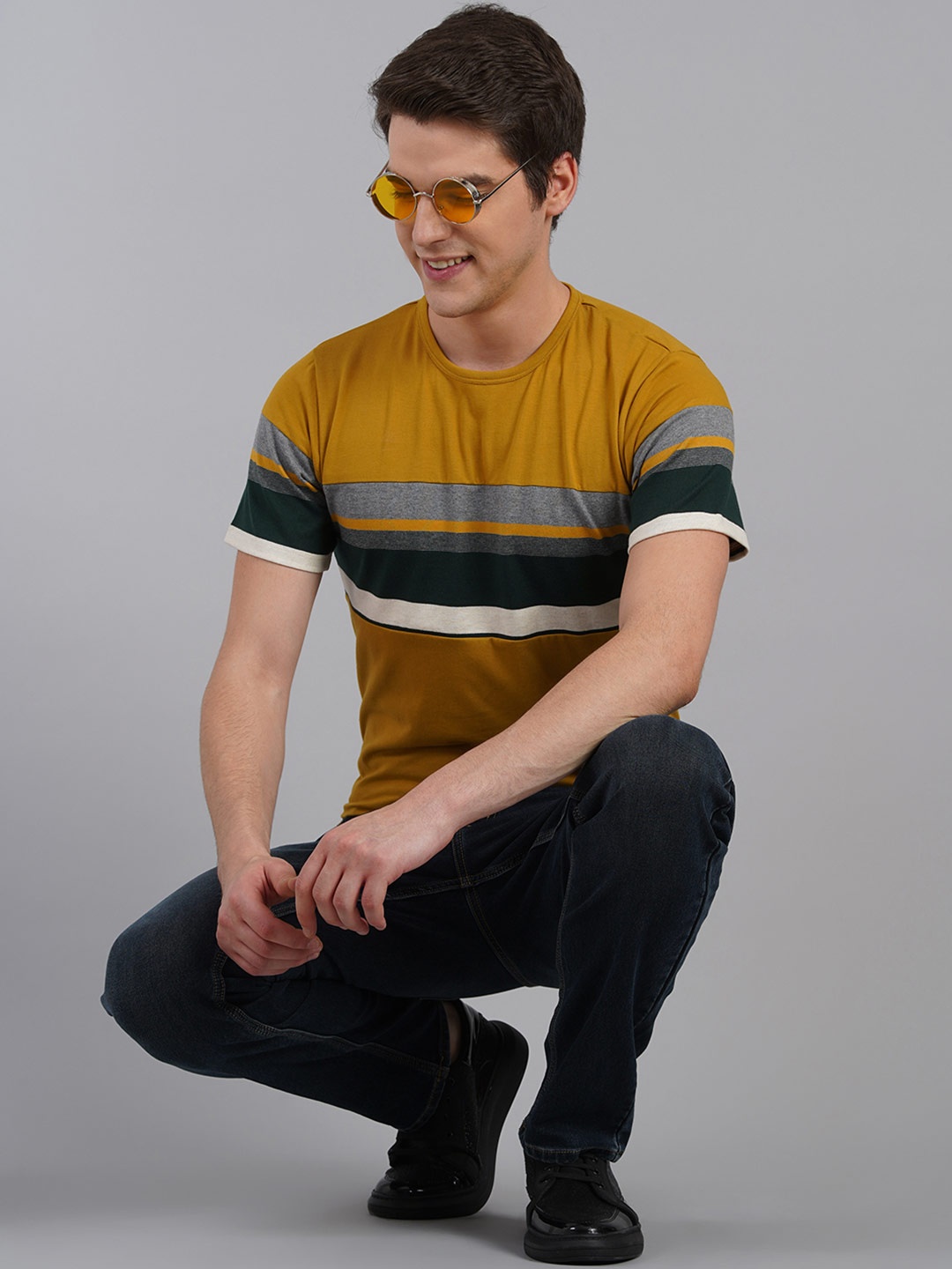 

Rigo Men Yellow Striped Slim Fit T-shirt
