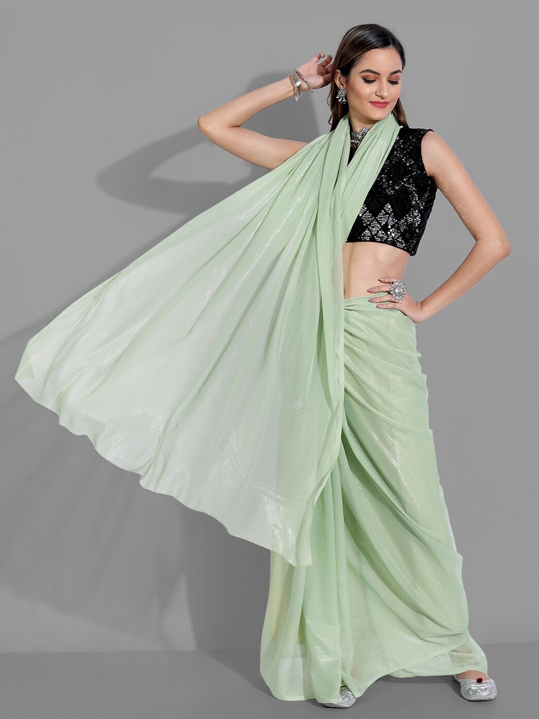 

Mitera Women Pista Green Bomkai silk Saree