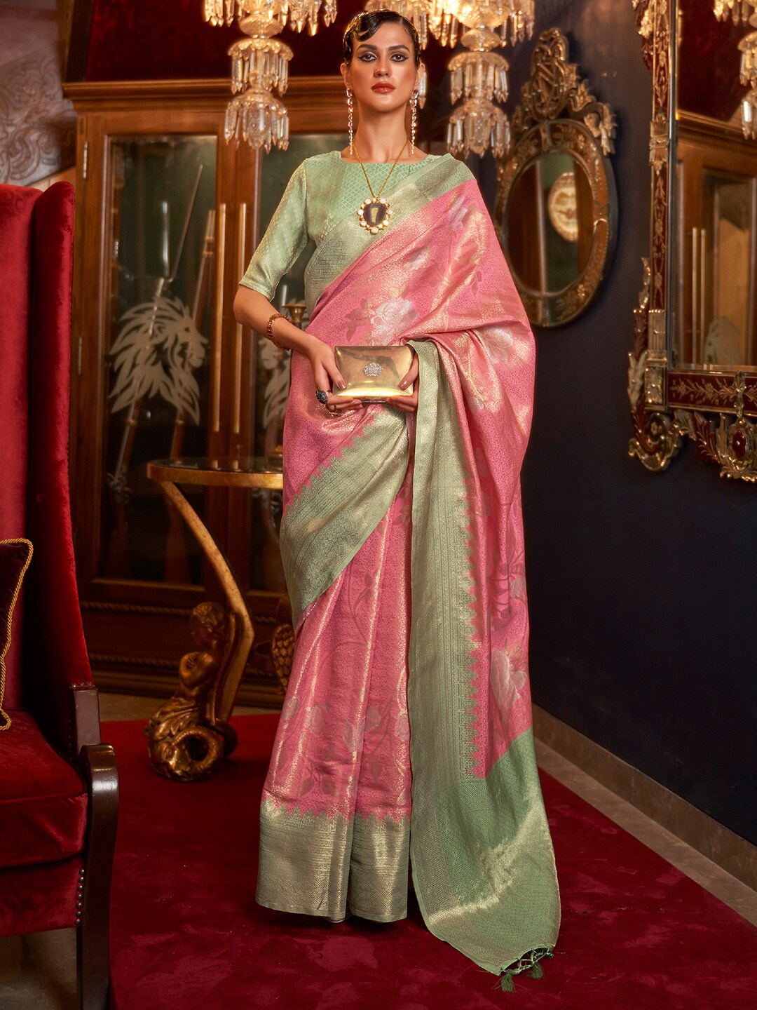 

Mitera Women Pink & Green Floral Zari Silk Blend Banarasi Saree