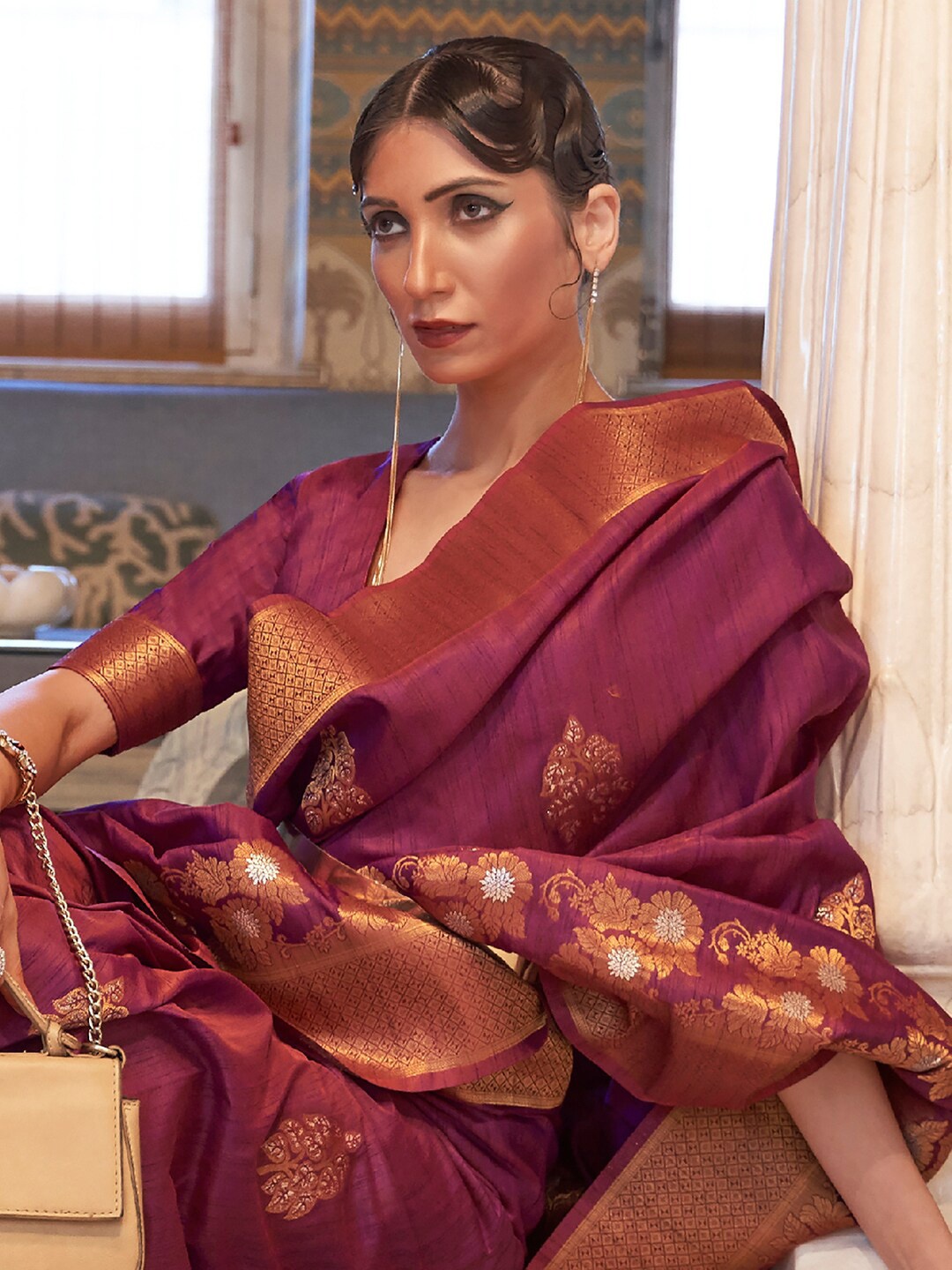 

Mitera Purple & Gold-Toned Floral Silk Blend Banarasi Saree