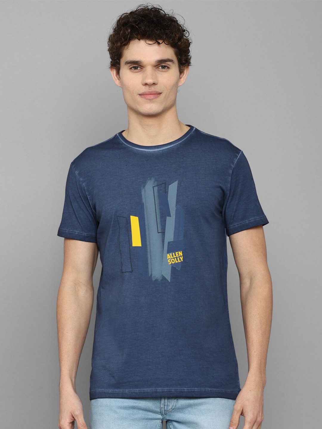 

Allen Solly Sport Men Blue Typography Printed Applique T-shirt