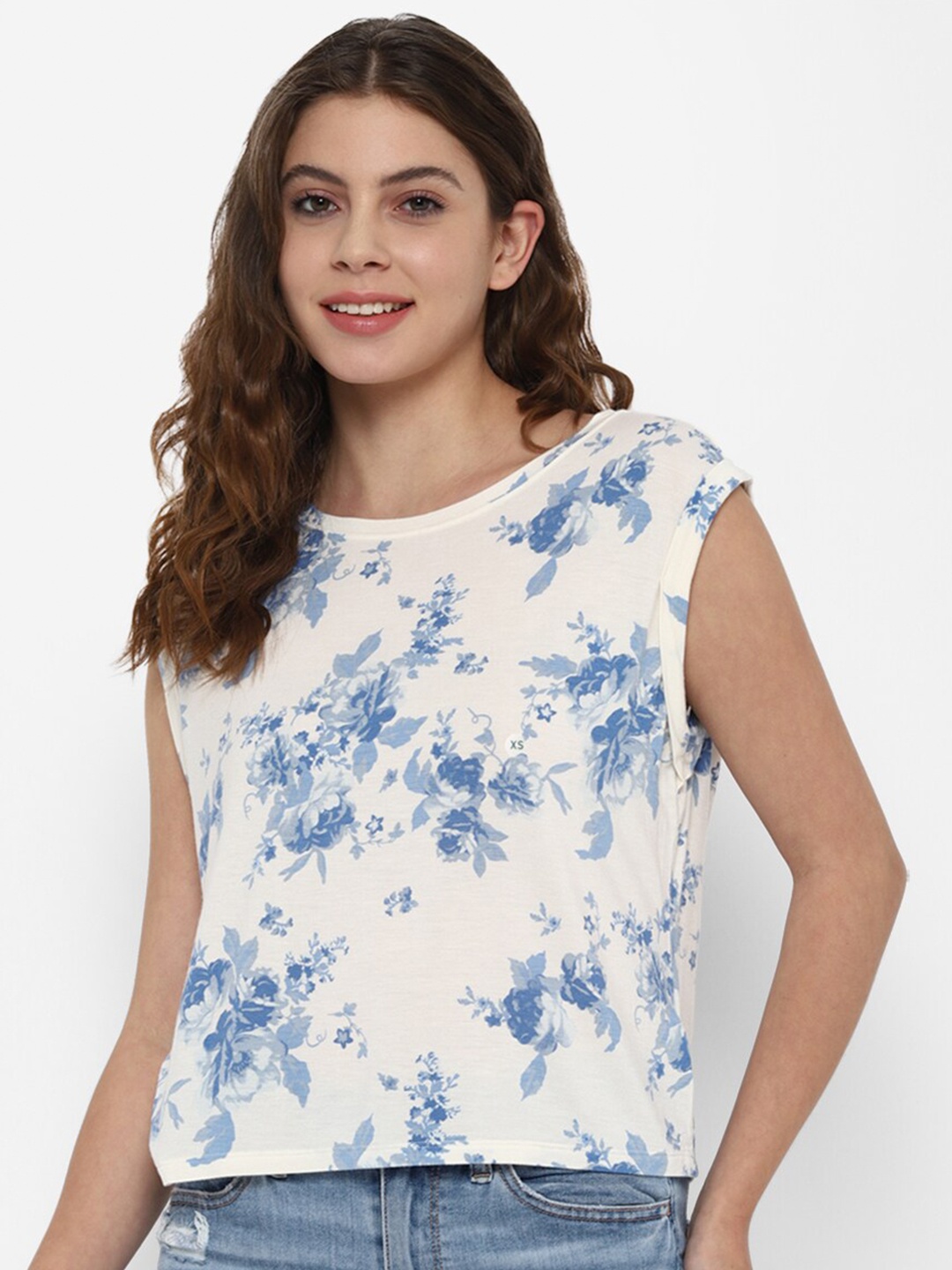 

AMERICAN EAGLE OUTFITTERS Women Blue Floral Printed T-shirt