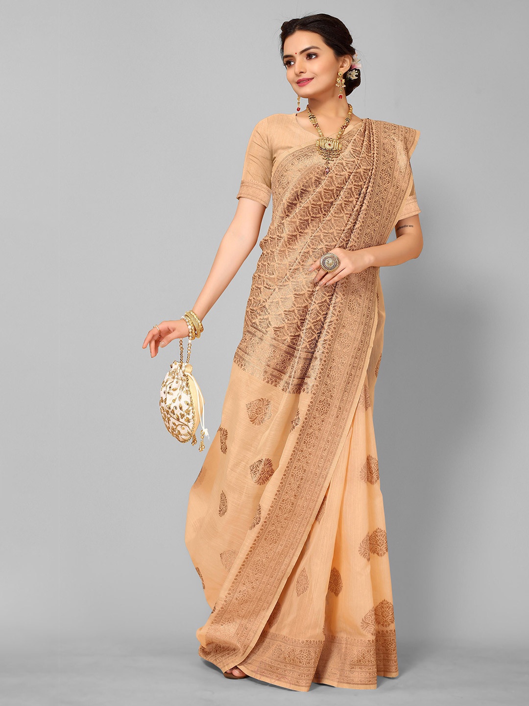 

Nimayaa Peach-Coloured & Gold-Toned Ethnic Motifs Zari Banarasi Saree