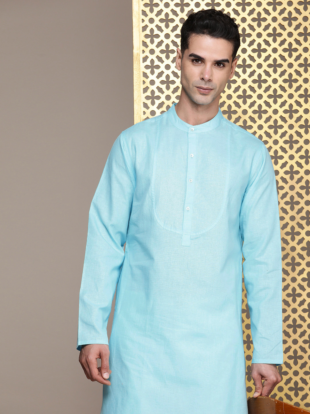 

House of Pataudi Solid Straight Jashn Kurta, Blue