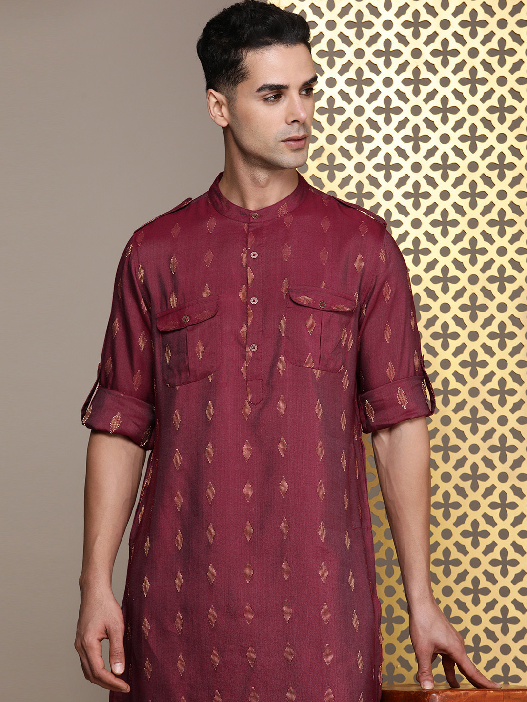 

House of Pataudi Ethnic Motifs Embroidered Thread Work Pathani Jashn Kurta, Maroon