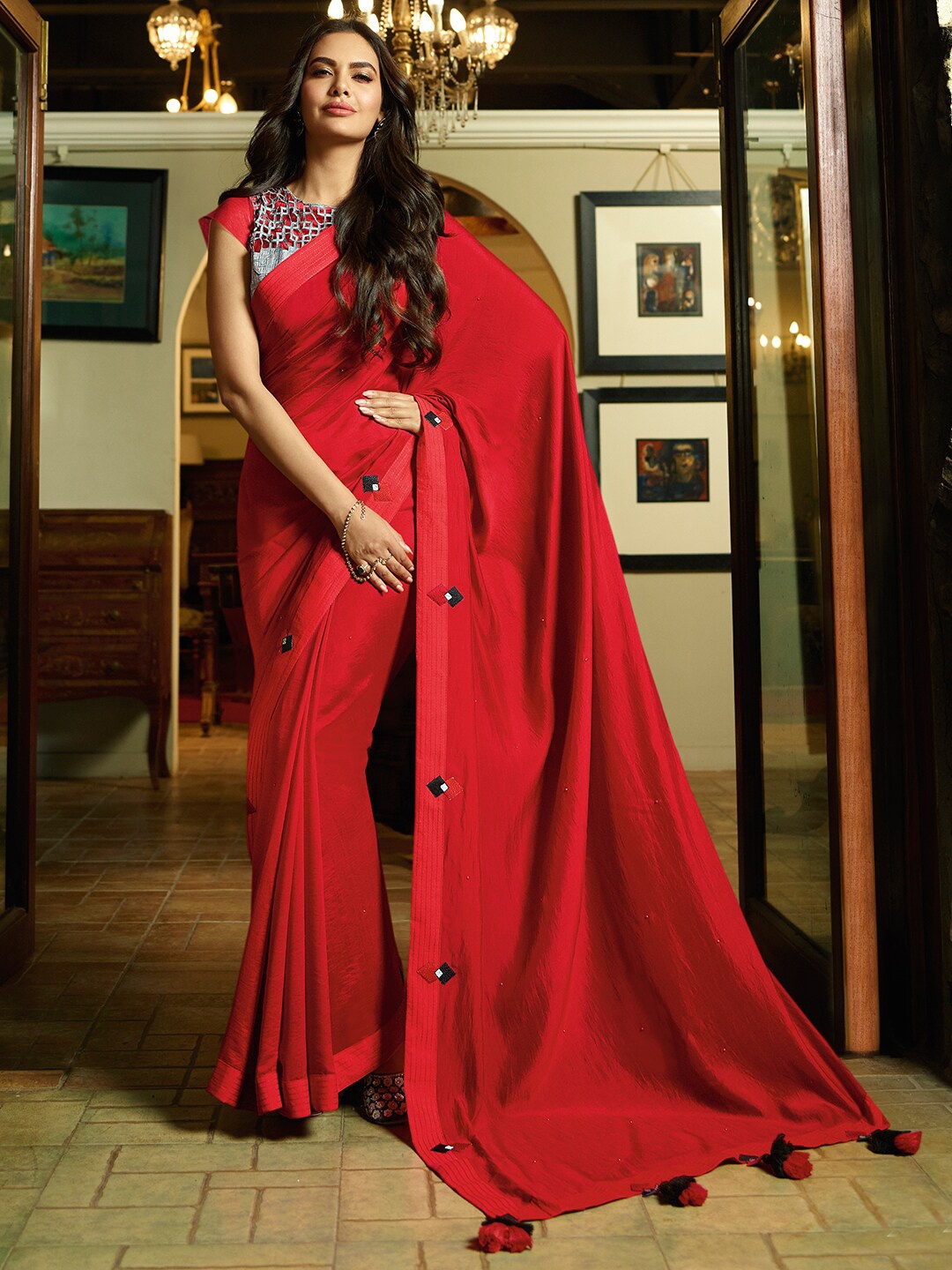 

Shaily Red & Blue Embellished Mukaish Satin Saree