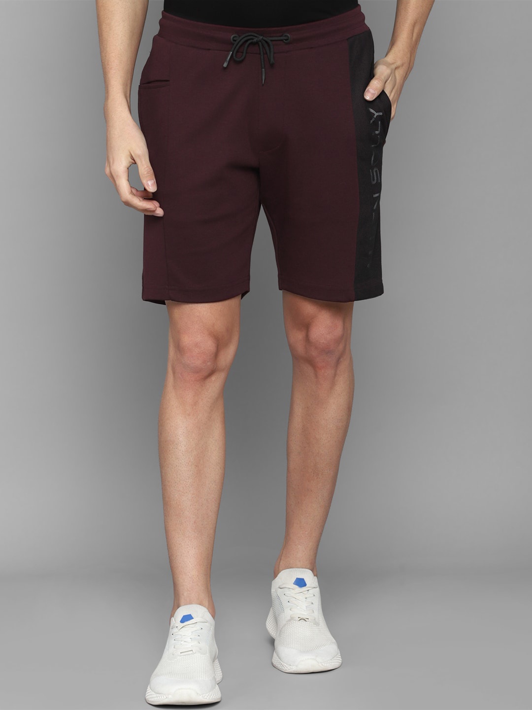 

Allen Solly Men Brown Slim Fit Shorts