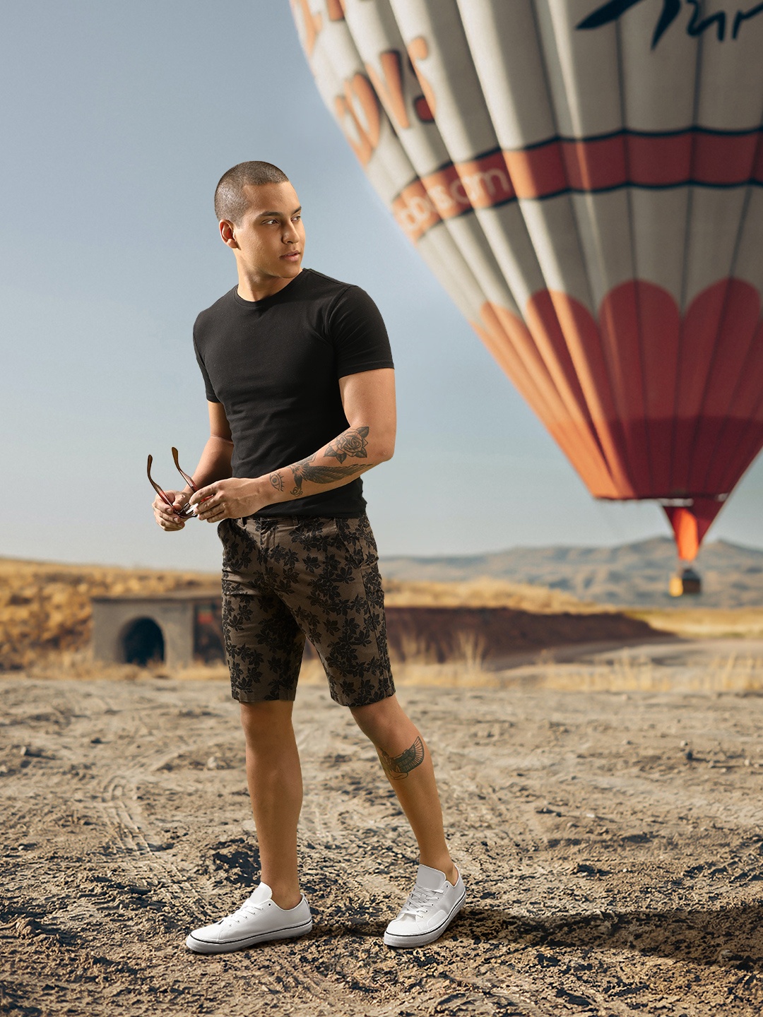 

Allen Solly Men Brown Floral Printed Slim Fit Shorts