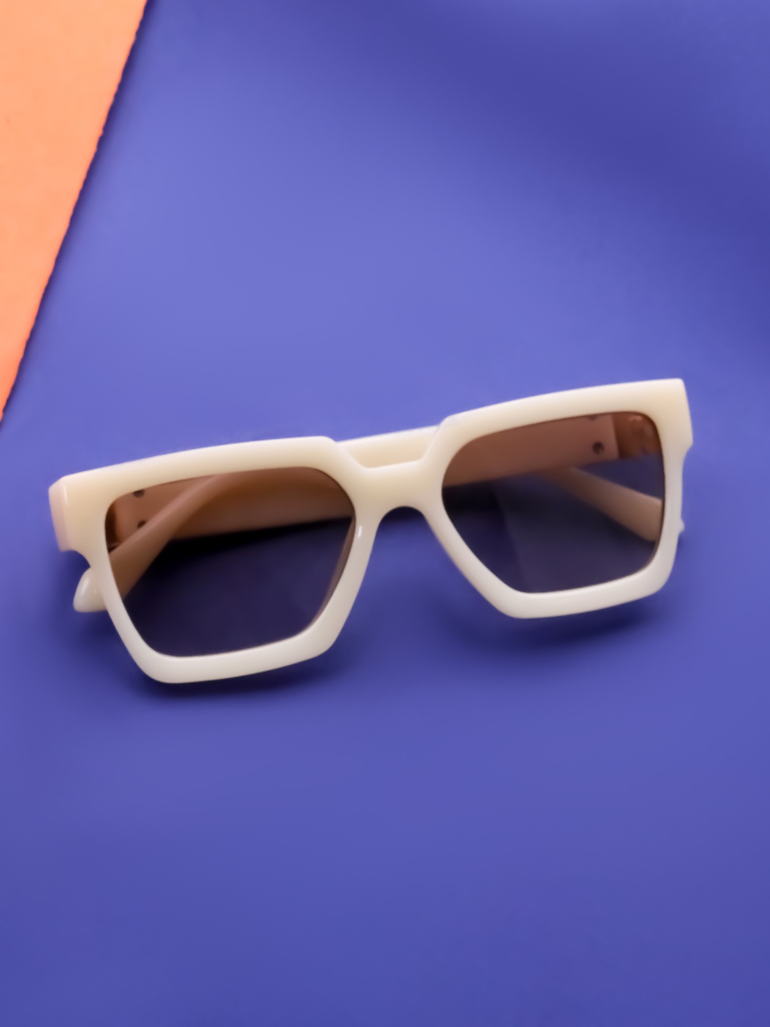 

Spiky Kids Grey Lens & White Square Sunglasses with UV Protected Lens