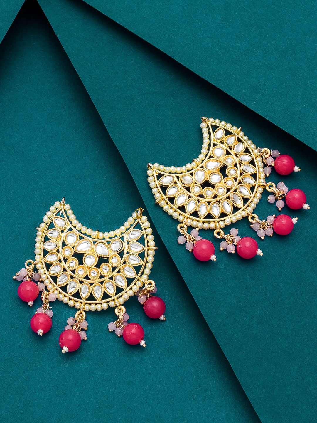 

aadita Pink & Cream-Coloured Contemporary Kundan Pearl Drop Earrings