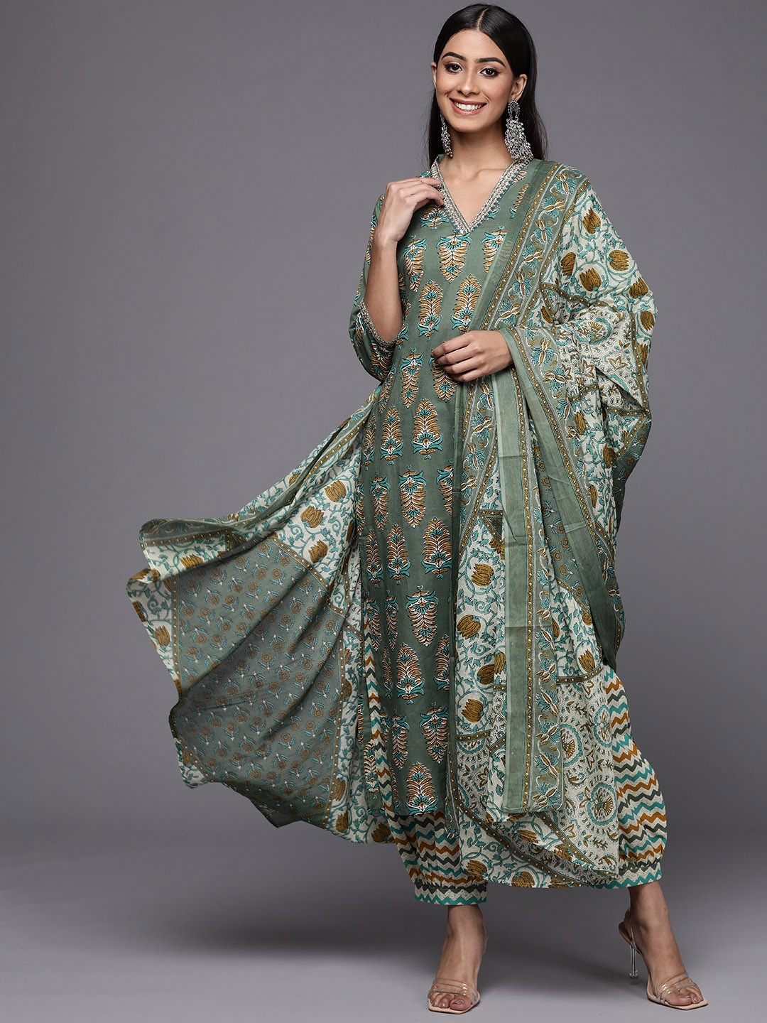 

Indo Era Women Green Ethnic Motifs Printed Pure Cotton Kurta with Salwar & With Dupatta