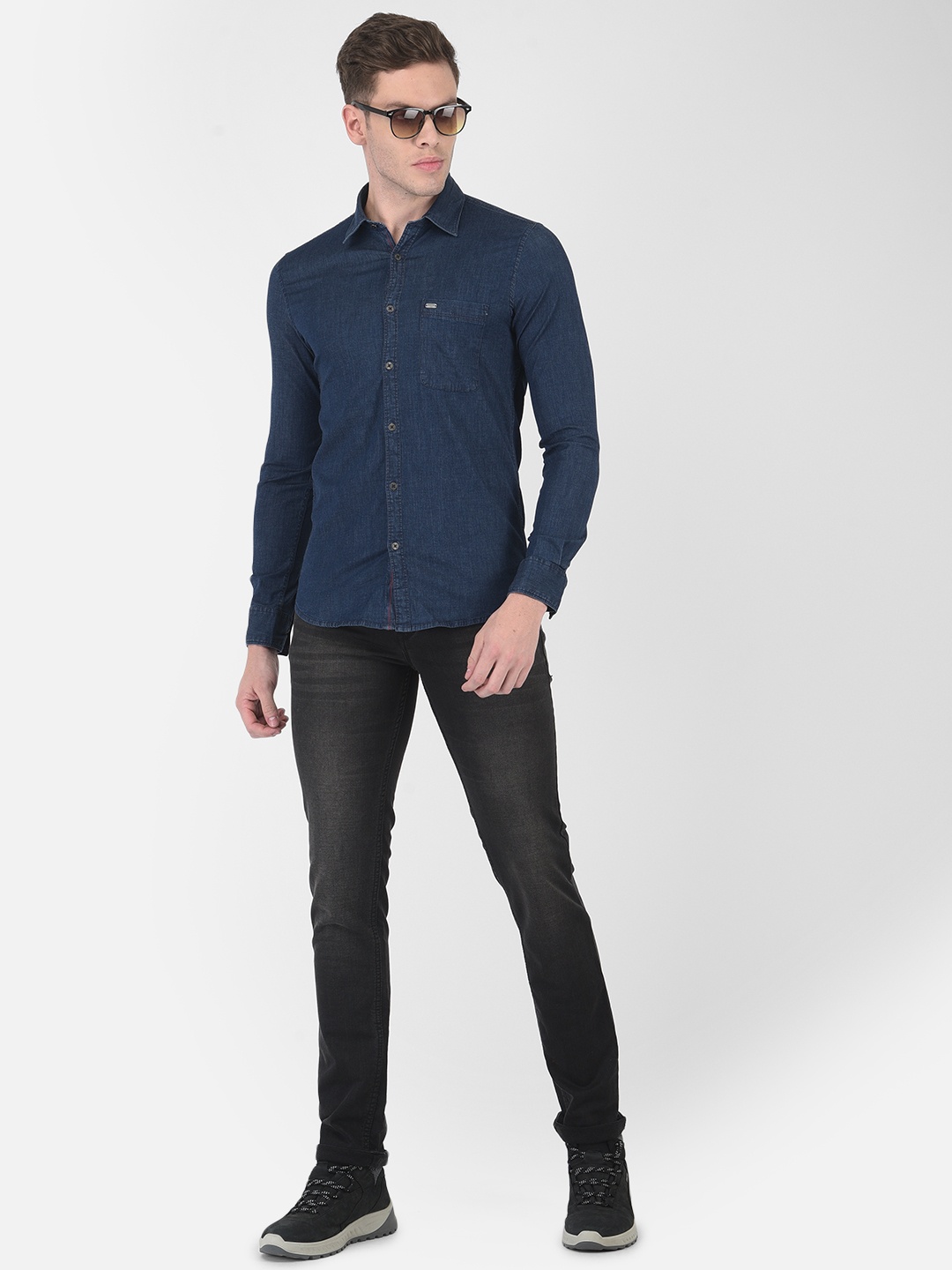 

Crimsoune Club Men Navy Blue Slim Fit Denim Casual Shirt