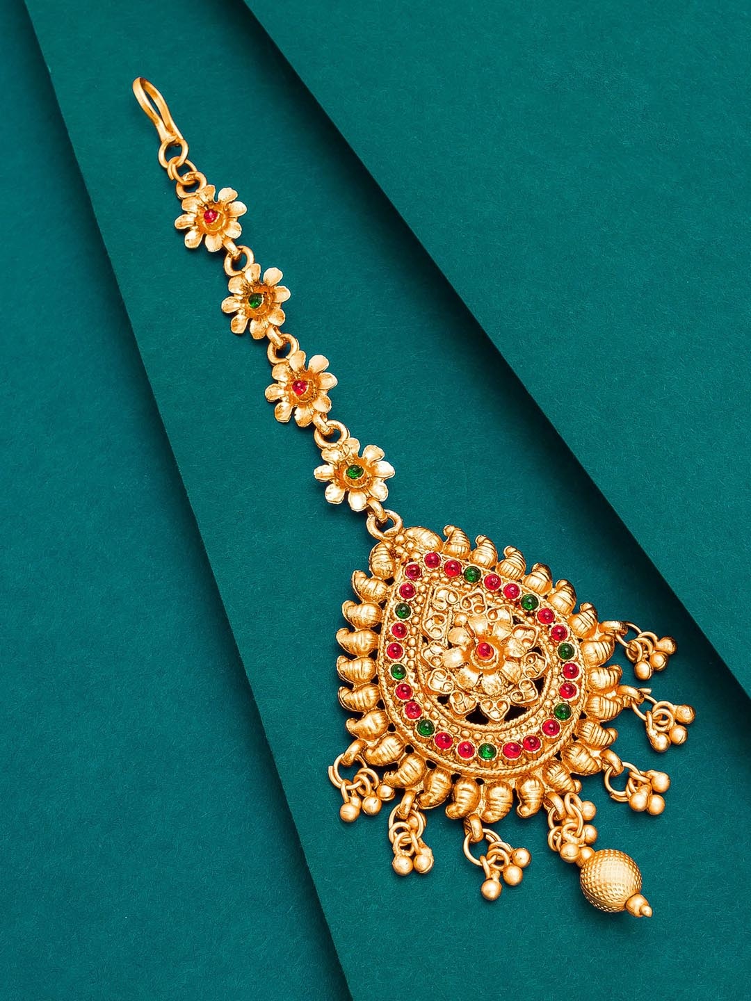 aadita Gold-Plated Red & Green Kundan Studded Maangtikka