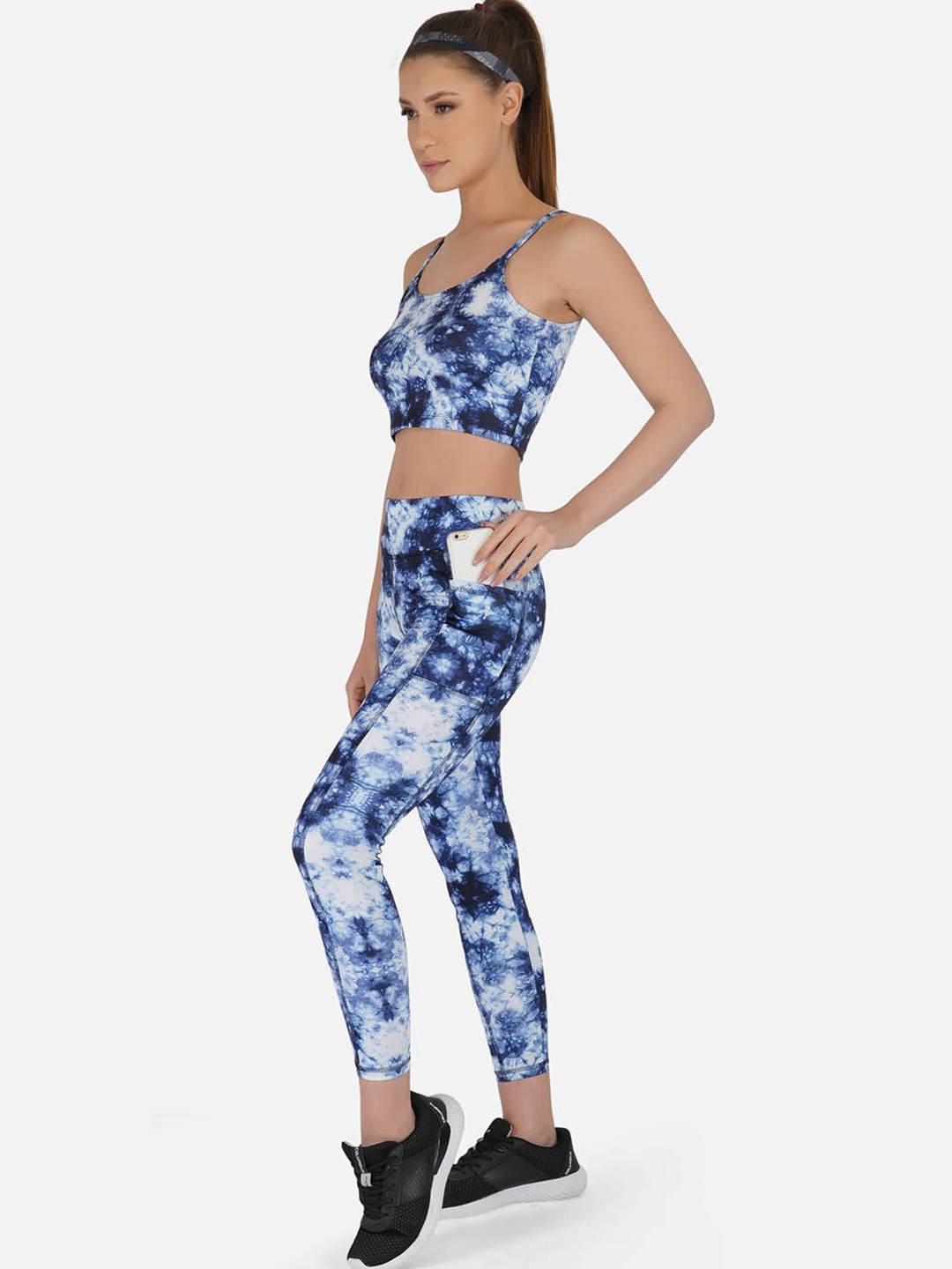 

IMPERATIVE Women Blue Printed Bralette Crop Top