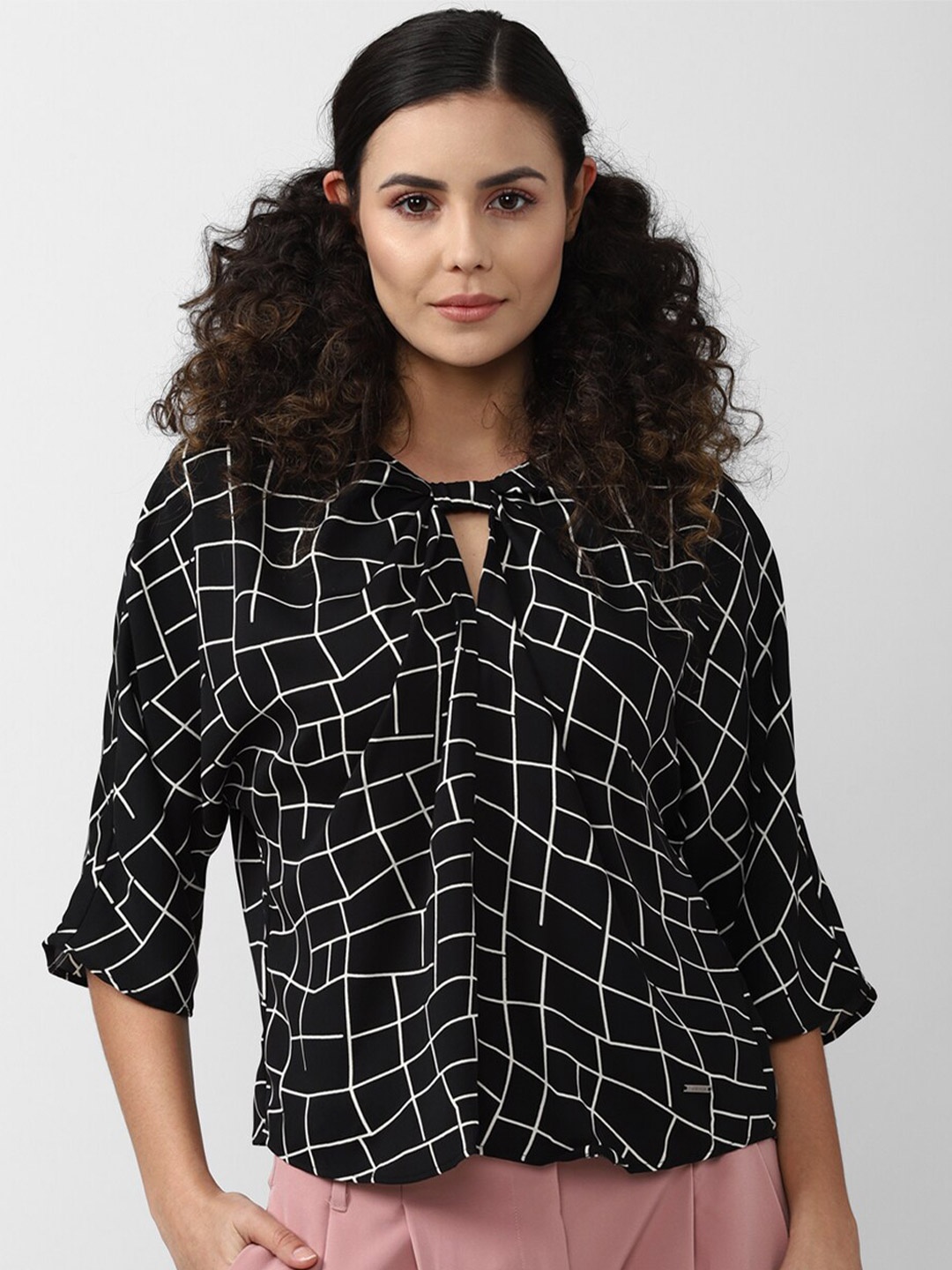 

Van Heusen Woman Black & White Checked Tie-Up Neck Top