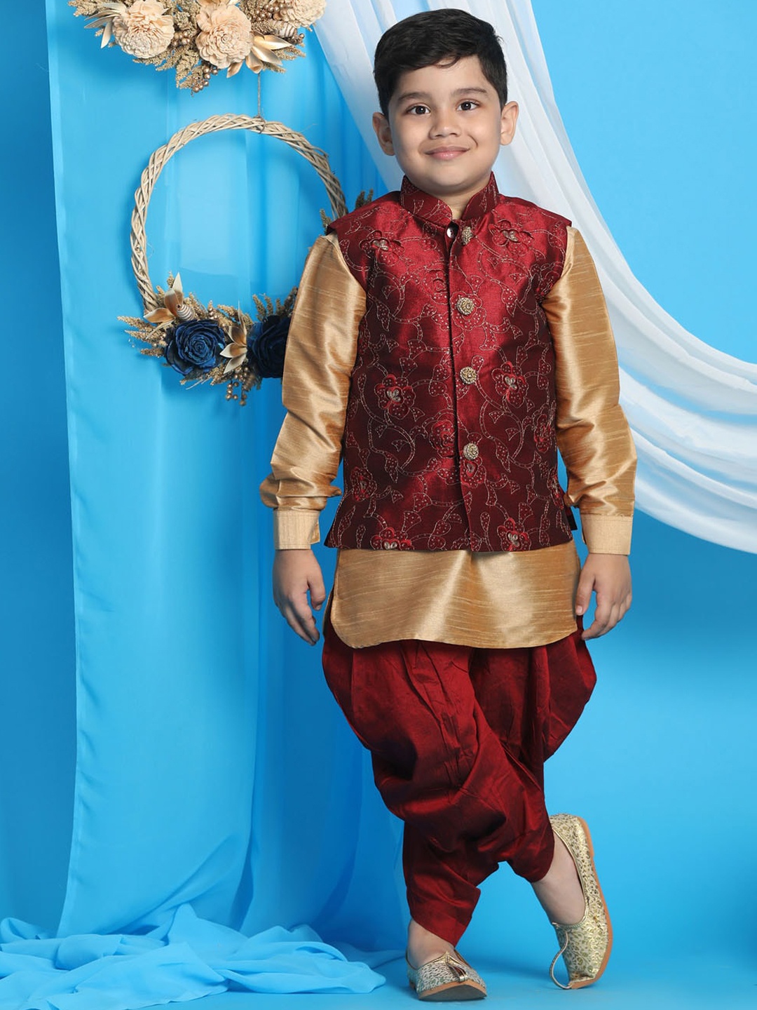 

VASTRAMAY Boys Rose Gold Embroidered Kurta with Churidar & With Dupatta