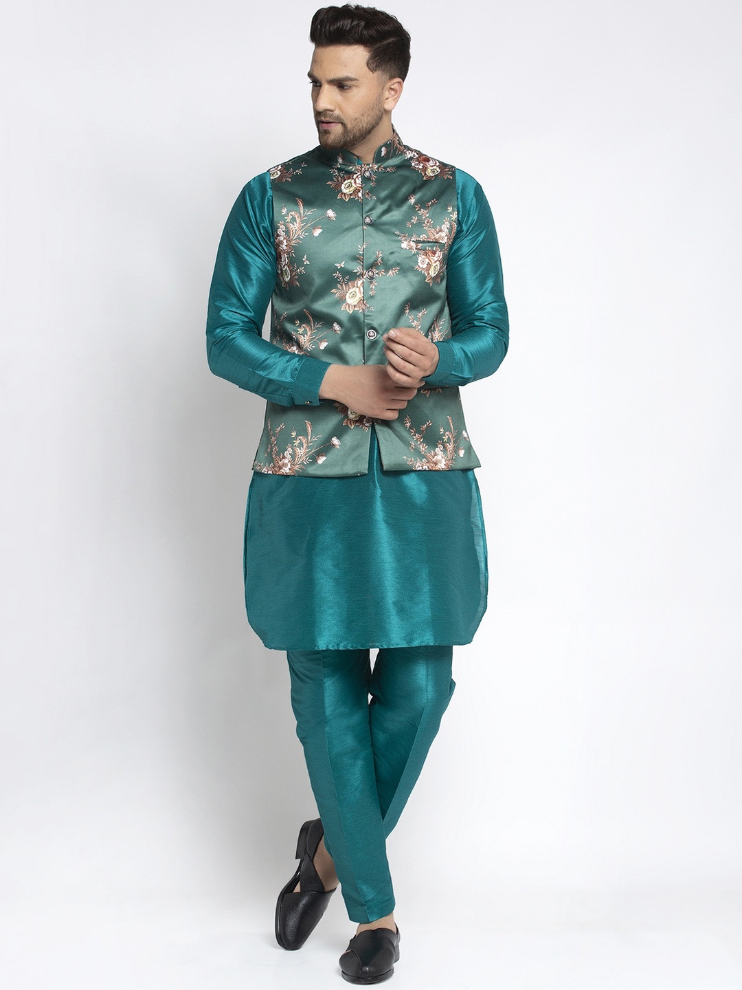 

Kaifoo Men Green Ethnic Motifs Kurta with Salwar