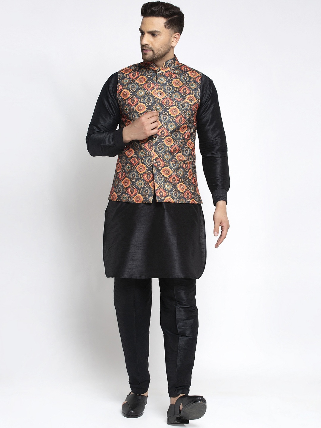 

Kaifoo Men Black Floral Layered Kurta with Pyjamas and Nehru Jacket