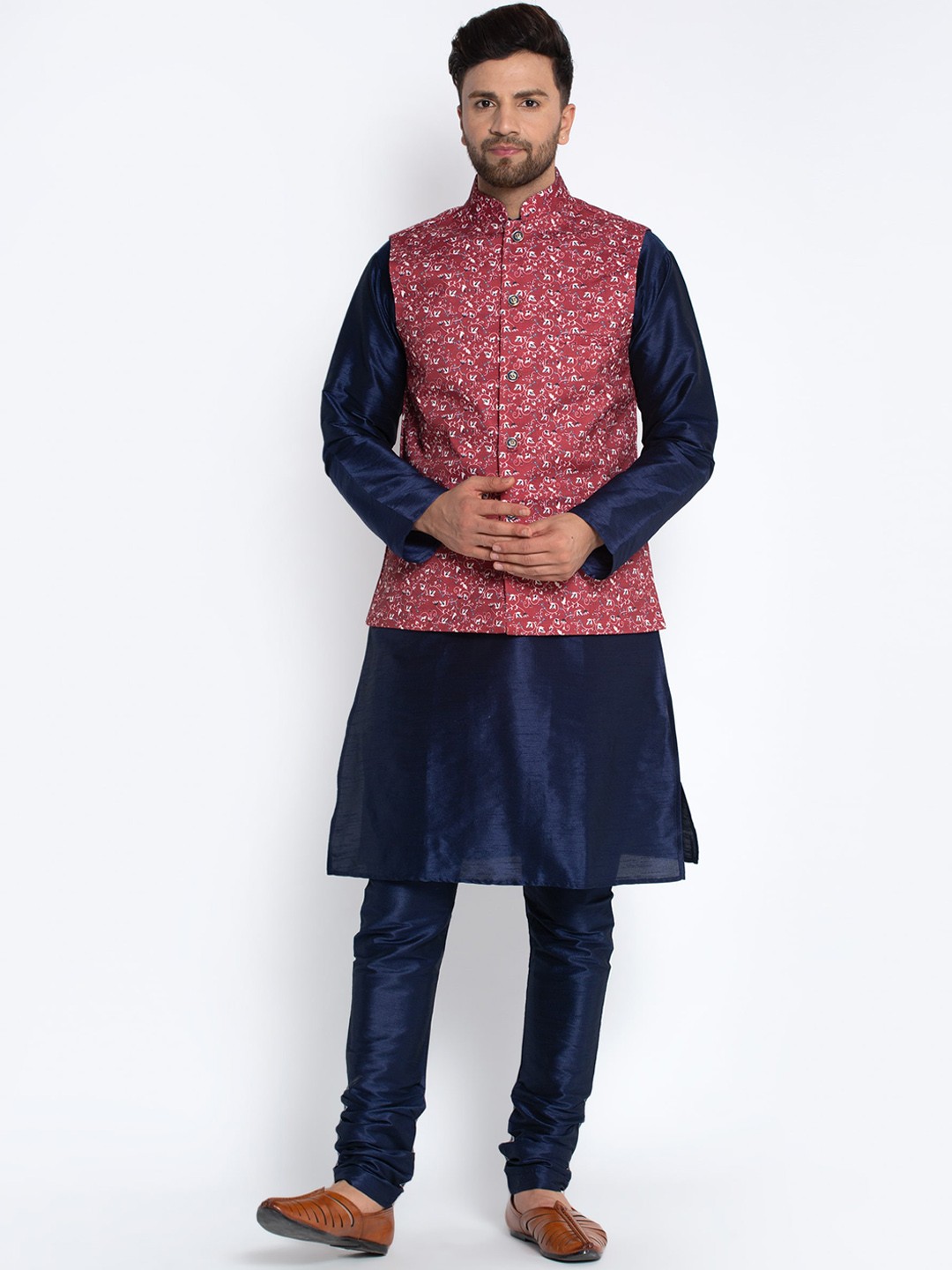 

Benstoke Men Navy Blue Dupion Silk Kurta with Pyjamas and Nehru jacket