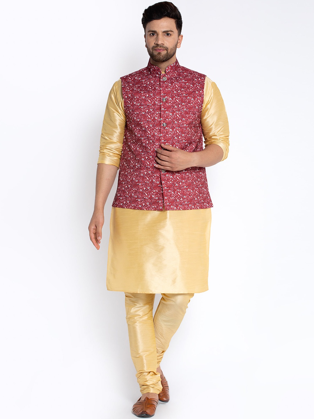 

Benstoke Men Gold-Toned Layered Dupion Silk Kurta with Pyjamas and Nehru Jacket