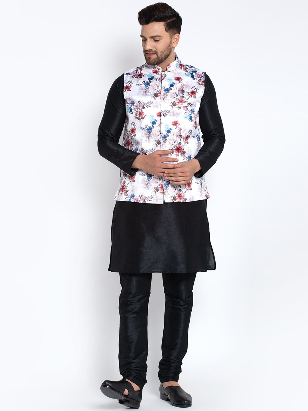 

Benstoke Men Black Floral Dupion Silk Kurta with Pyjamas