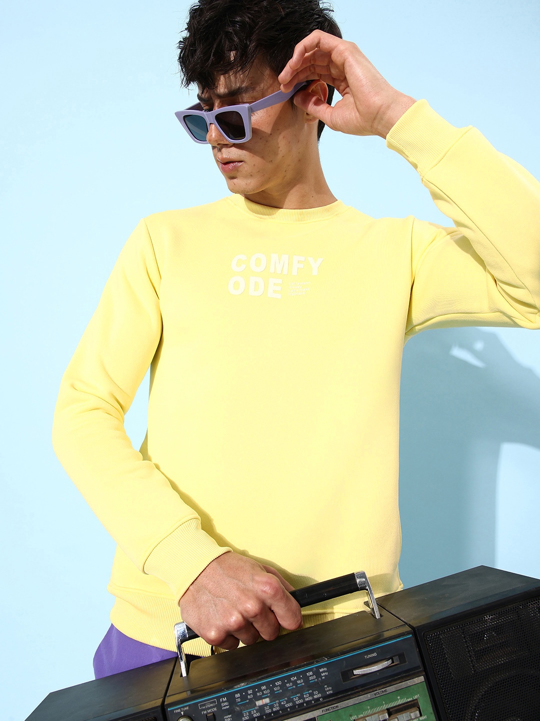 

M&H Easy Men Yellow Printed Sweatshirt