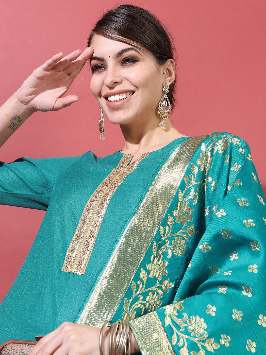 

Vishudh Women Green Solid Kurta with Trousers & Dupatta