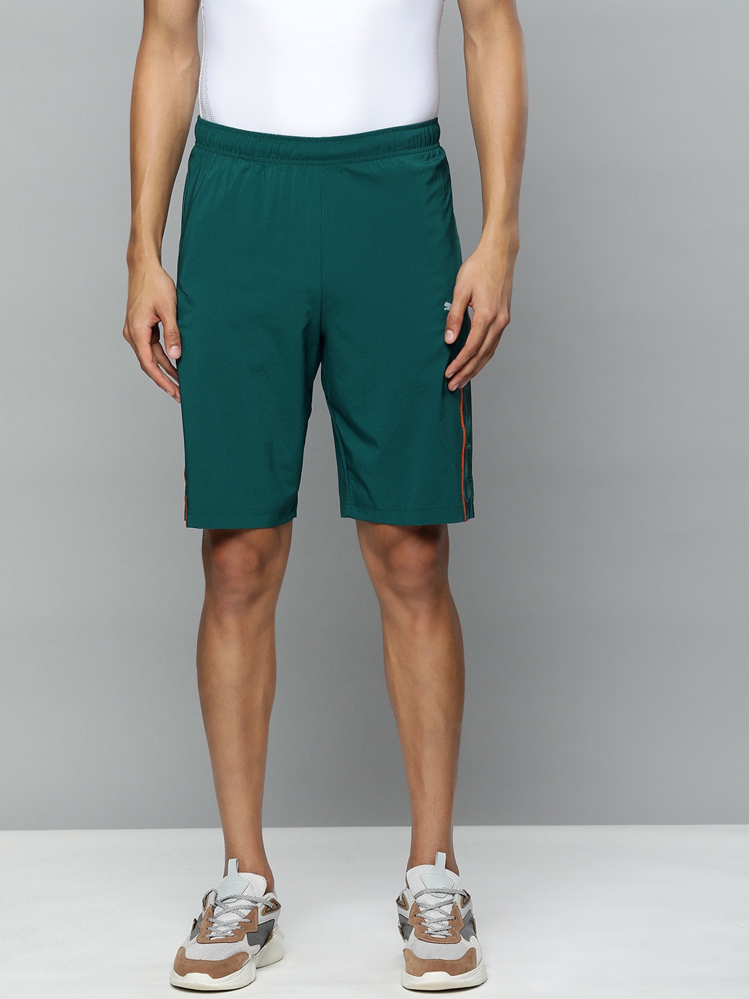 

one8 x PUMA Men Regular Fit Solid dryCELL Training Sports Shorts, Green