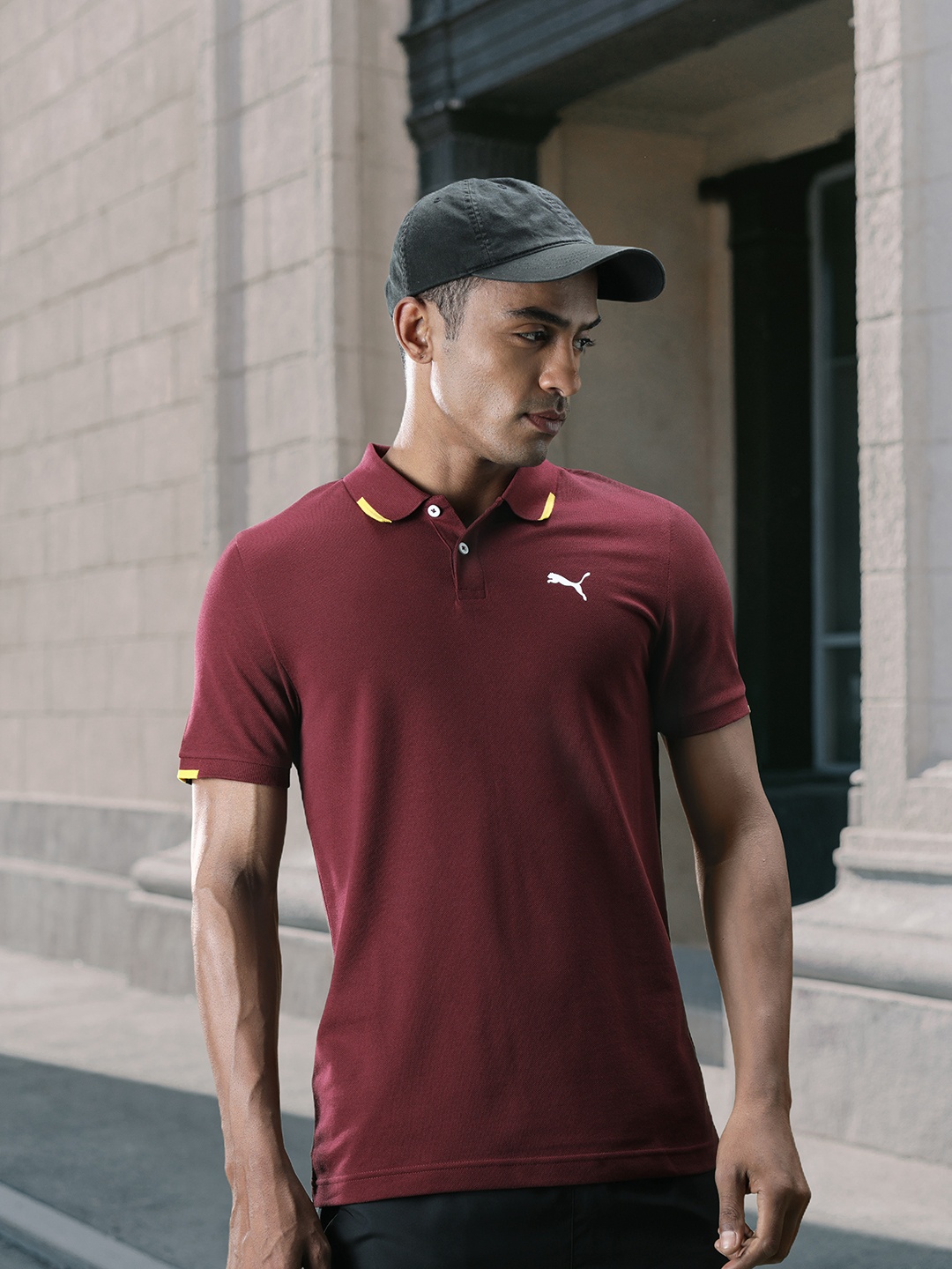 one8 x PUMA Men Solid Slim Fit T-shirt, Burgundy