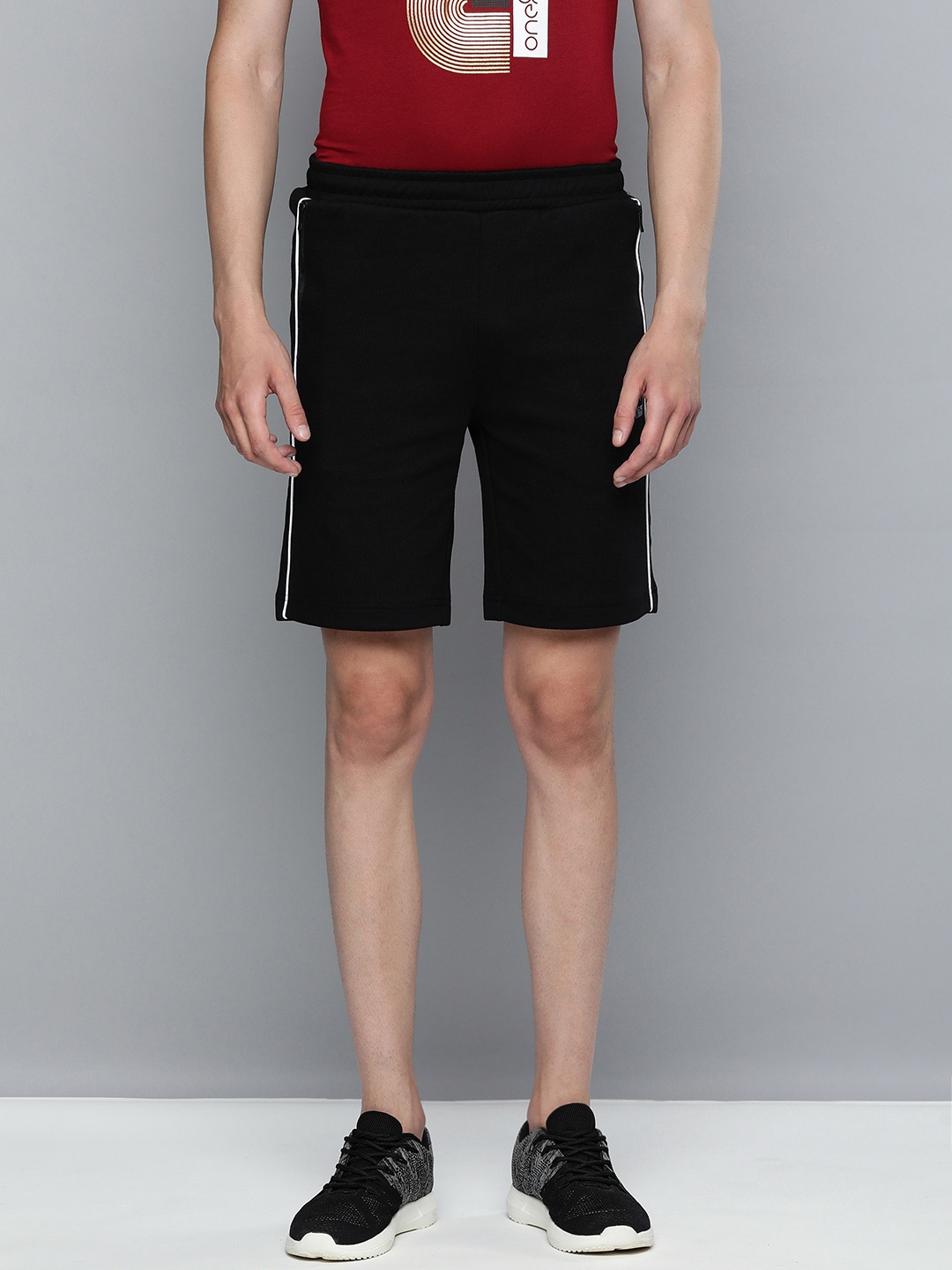 

one8 x PUMA Men Black Solid dryCELL Shorts